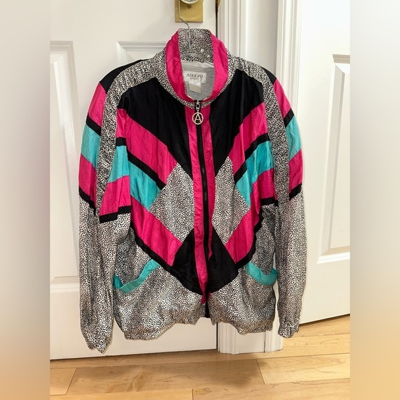 Vintage Jacket​​​ - Picture 2 of 9